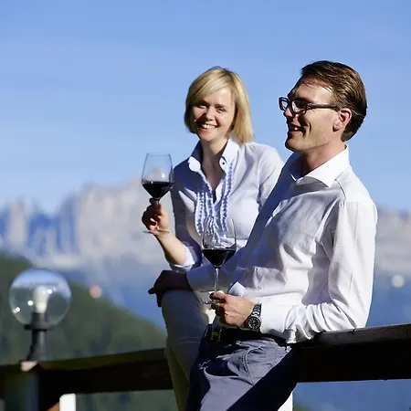 Grumer Suites&spa 4* Soprabolzano